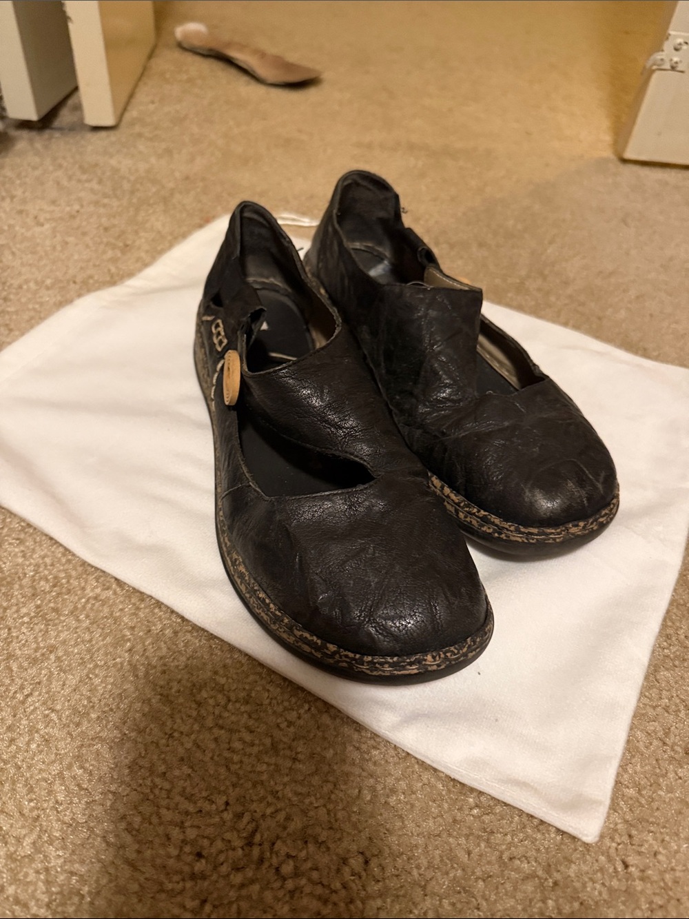 Everyday Black Casual Slip-On Flats with Side Button Accent